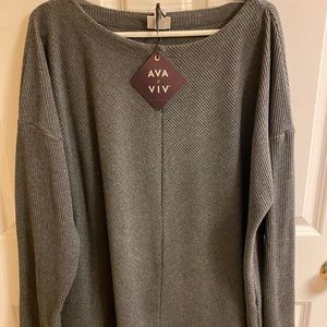 Ava and Viv Tunic top. Charcoal gray.  2X